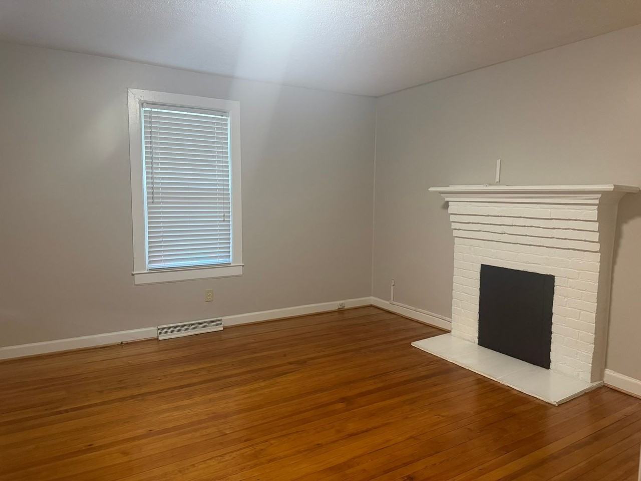 801 Lawsonville Ave - Photo 3 of 21