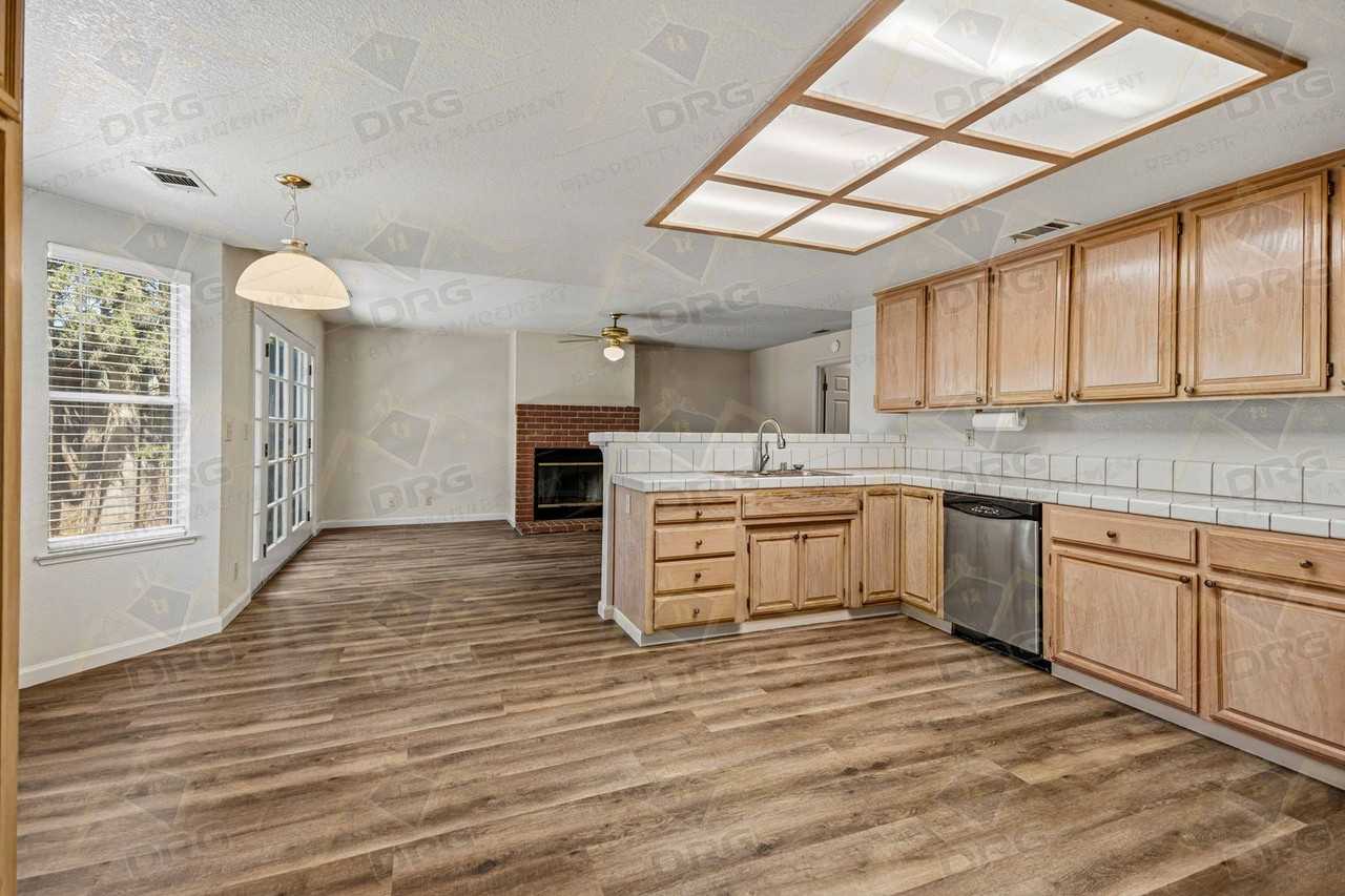 2101 Finley Ct - Photo 7 of 45