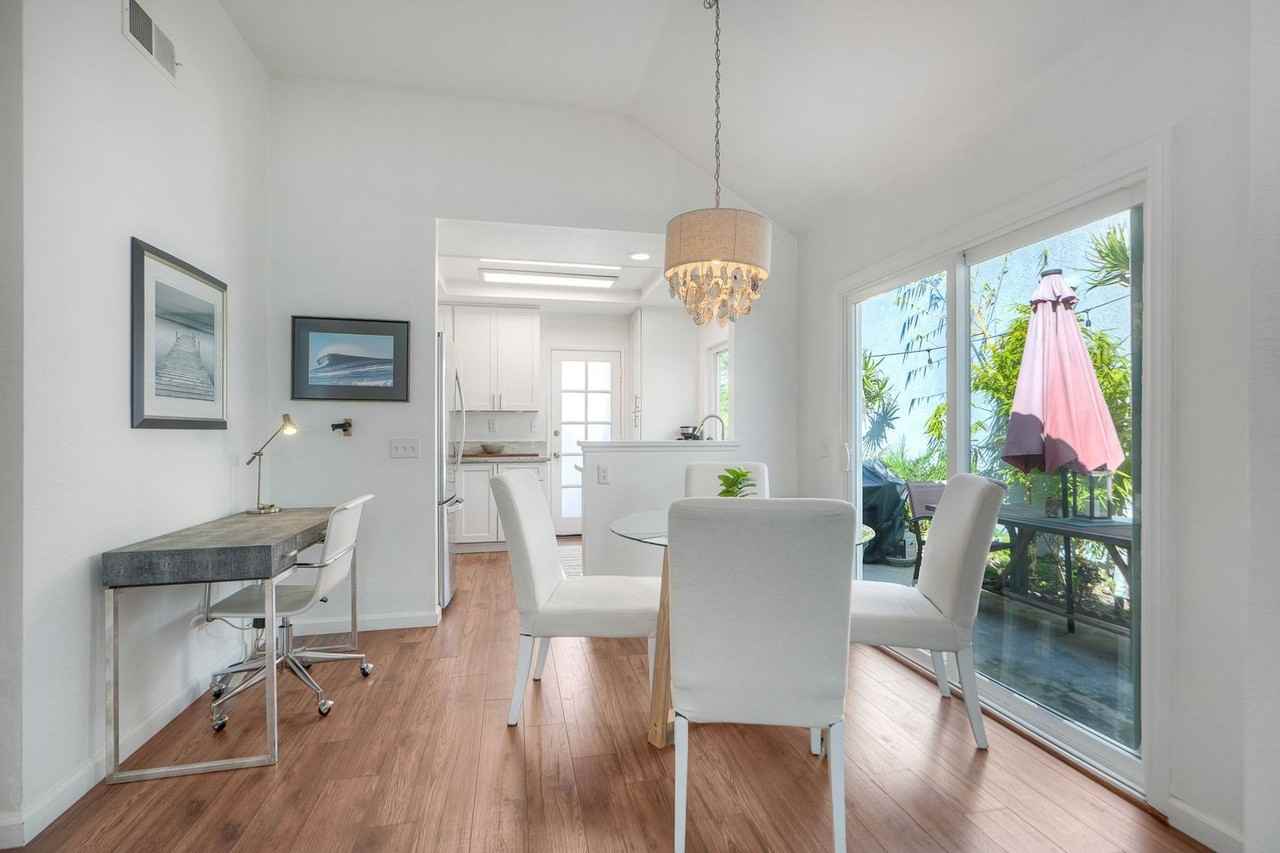 812 Bluewater Rd - Photo 7 of 50