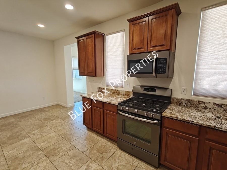 12812 N Camino Vieja Rancheria - Photo 6 of 48