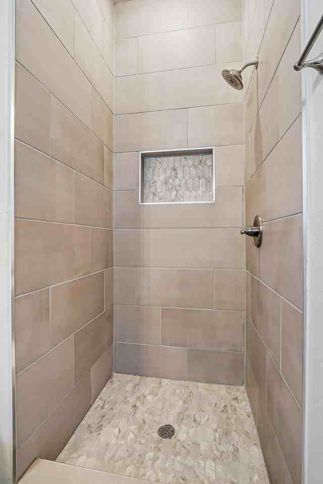 629 La Entrada Cir #1 - Photo 7 of 35