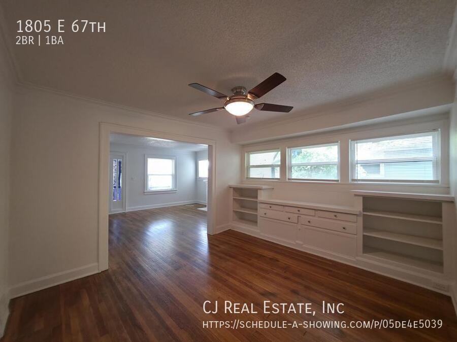 1805 E 67th Ter - Photo 4 of 11