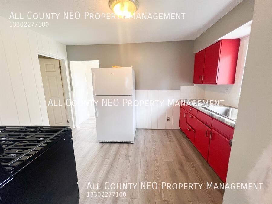 1217 Dietz Ave - Photo 4 of 12