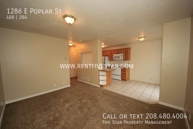 1286 E Poplar St - Photo 4 of 13