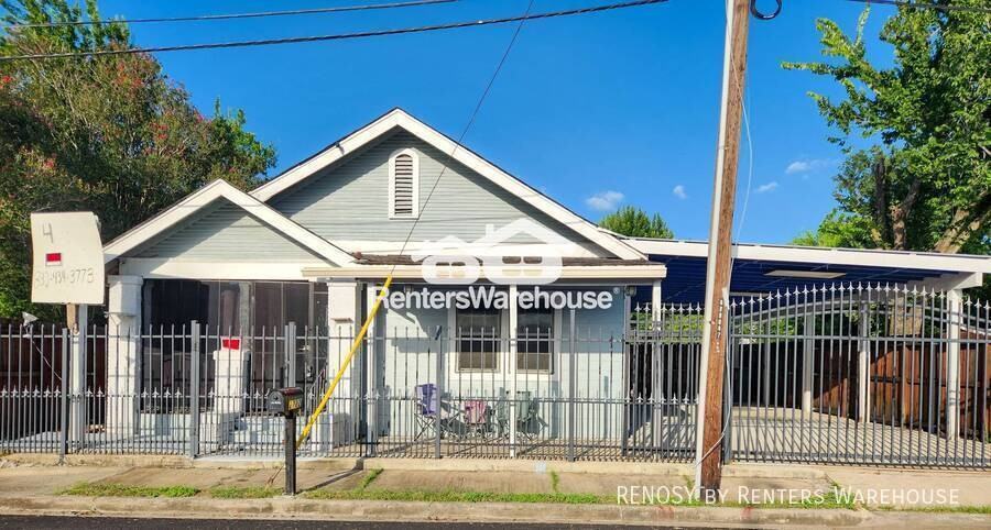 2222 Hogg St - Photo 2 of 12