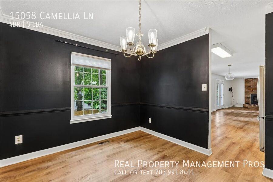 15058 Camellia Ln - Photo 4 of 50