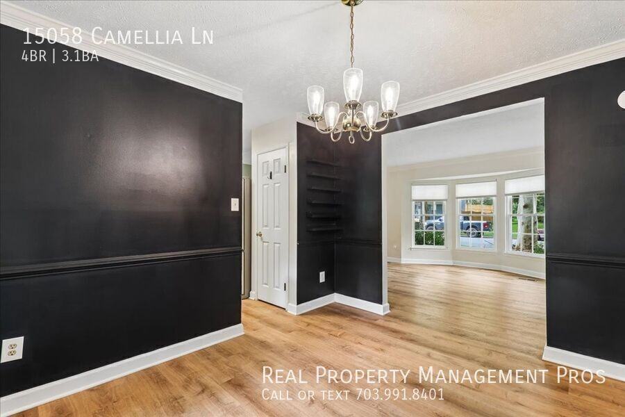 15058 Camellia Ln - Photo 5 of 50