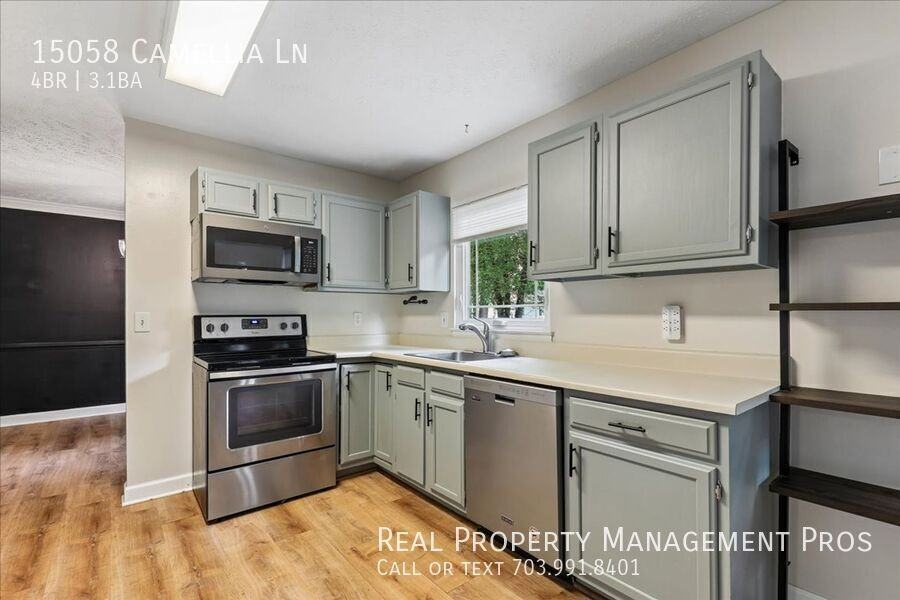 15058 Camellia Ln - Photo 7 of 50