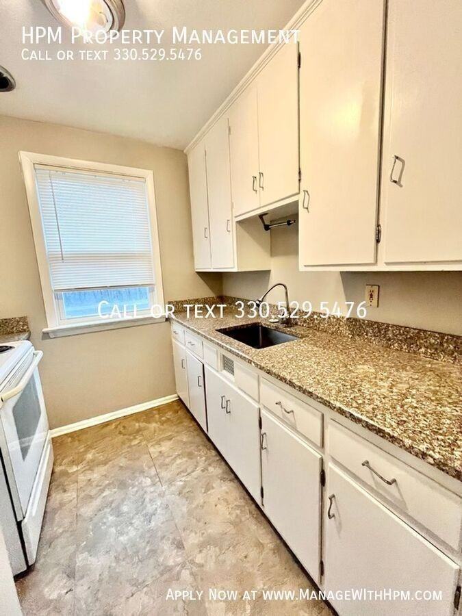 893 S Green Rd #8 - Photo 5 of 6