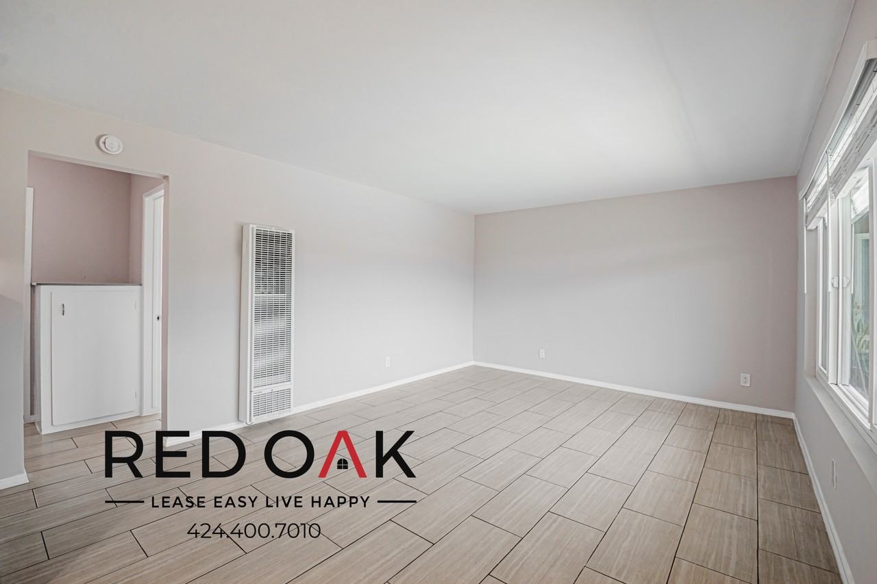111 W Del Amo Blvd #15 - Photo 5 of 17