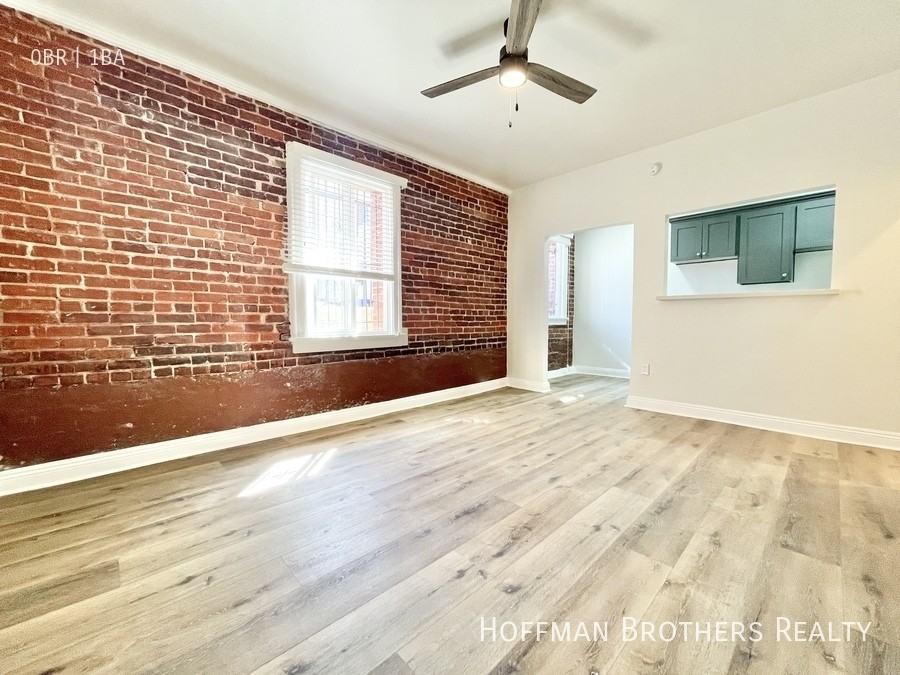 518 N Harvard Blvd #306 - Photo 2 of 6