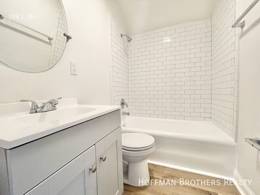 518 N Harvard Blvd #306 - Photo 6 of 6
