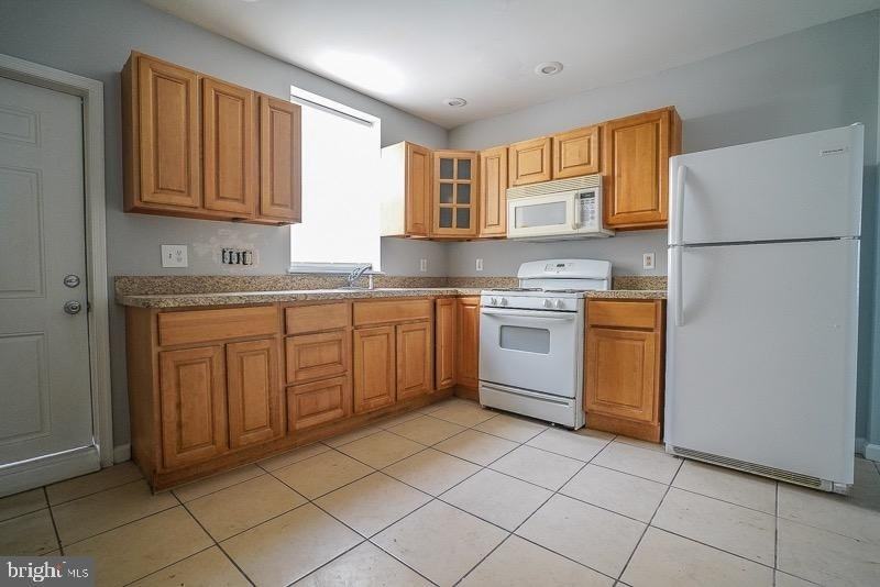 2604 Amber St - Photo 5 of 11