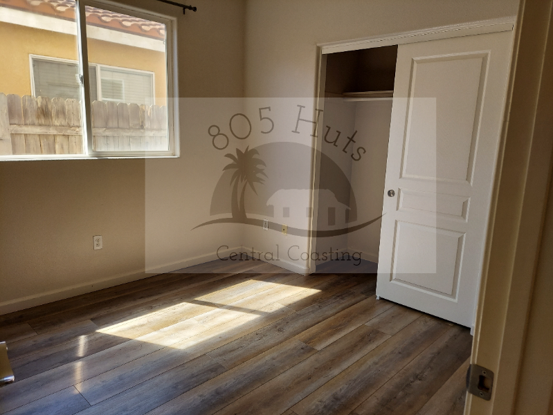 923 Francis Ln - Photo 3 of 9