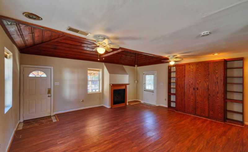 10215 Livingston Rd #A - Photo 2 of 8