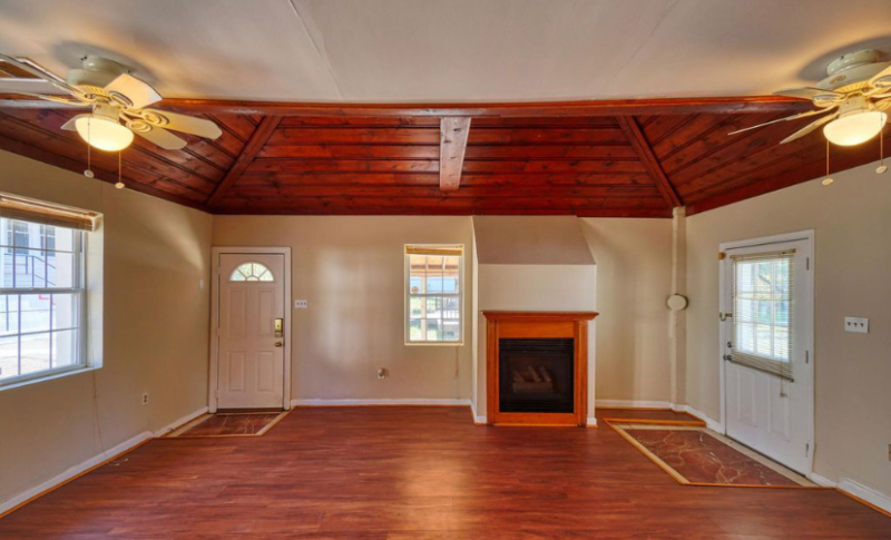 10215 Livingston Rd #A - Photo 3 of 8