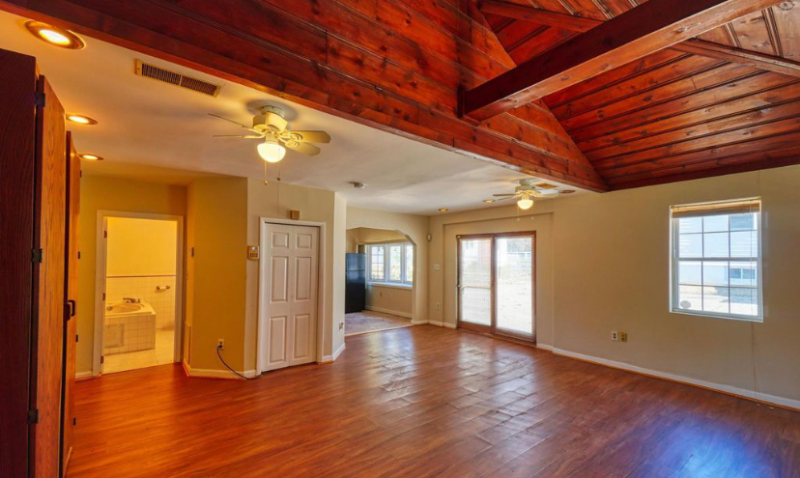 10215 Livingston Rd #A - Photo 6 of 8