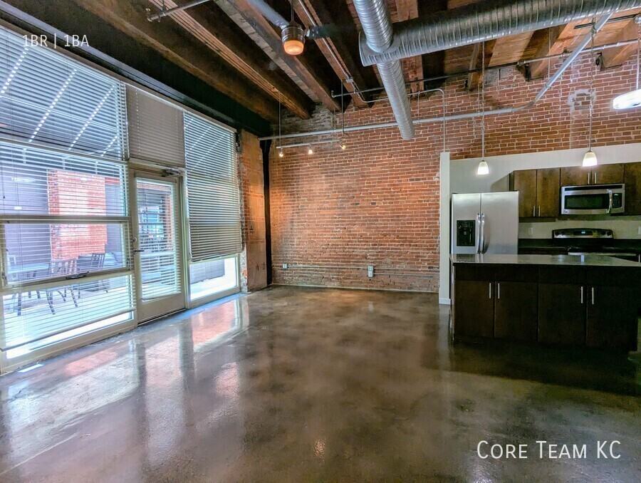 204 Walnut St #103 - Photo 4 of 30