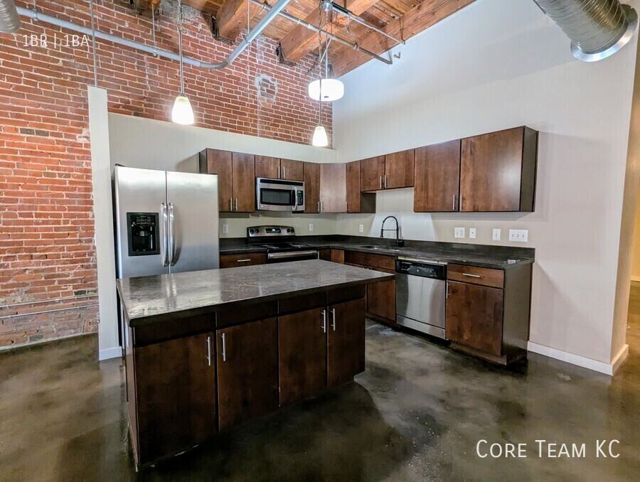 204 Walnut St #103 - Photo 5 of 30