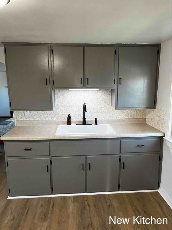 2113 Wiemann Ave - Photo 2 of 9