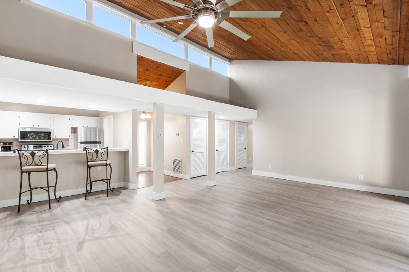 4187 Abbey Ct - Photo 3 of 24