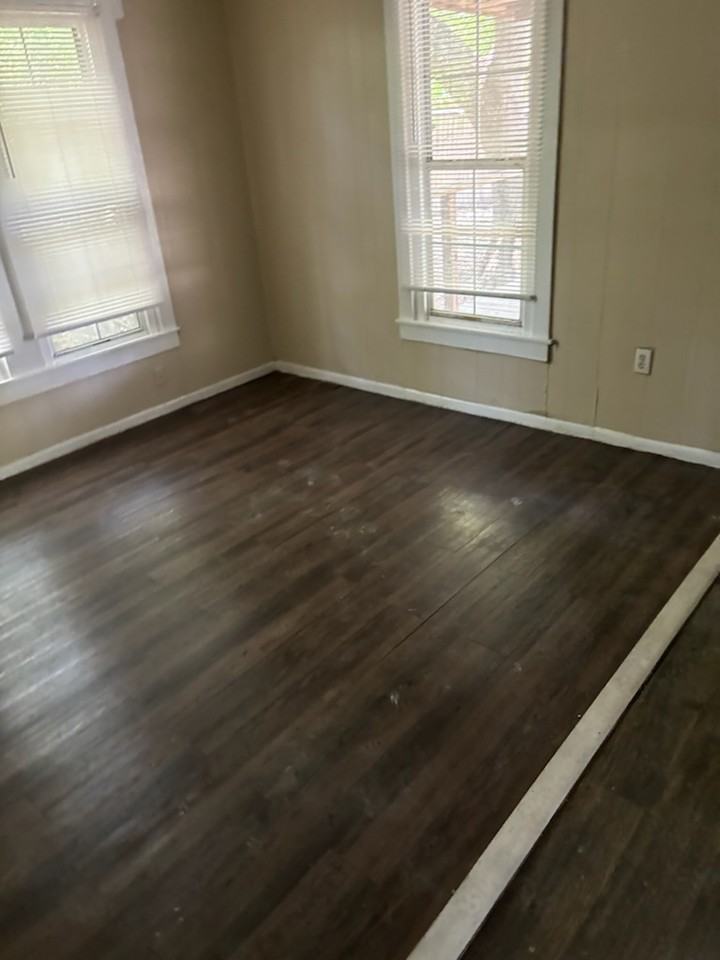 111 White Oak St #1 - Photo 3 of 8