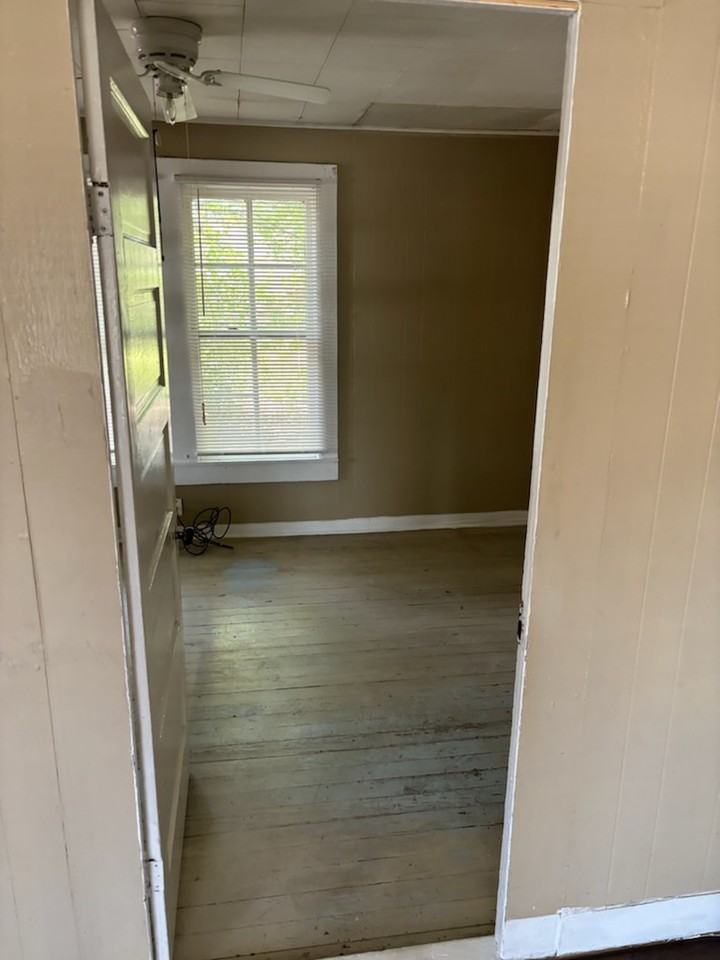 111 White Oak St #1 - Photo 4 of 8