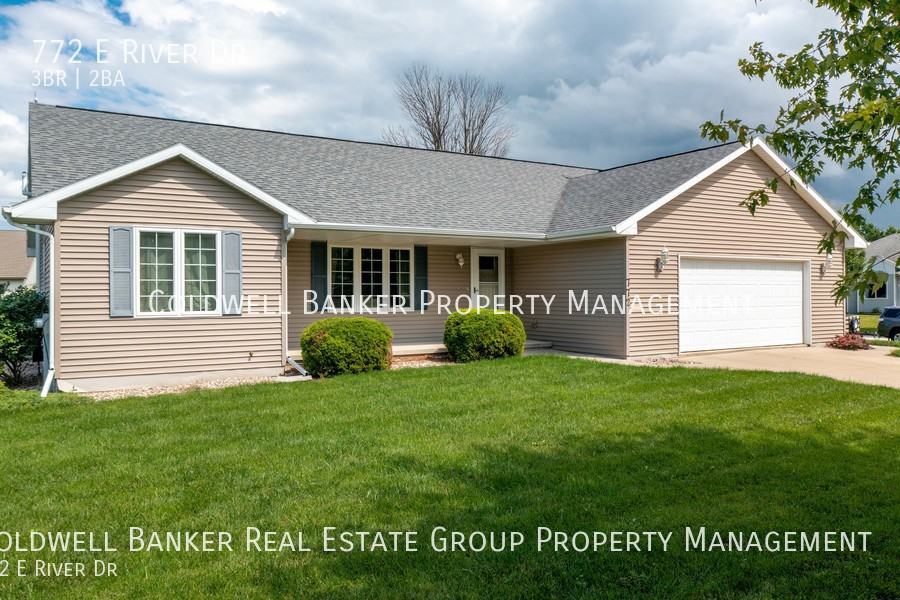 772 E River Dr - Photo 2 of 31