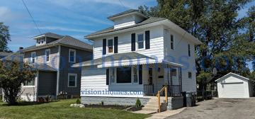 featured image of 718 W Murphy St