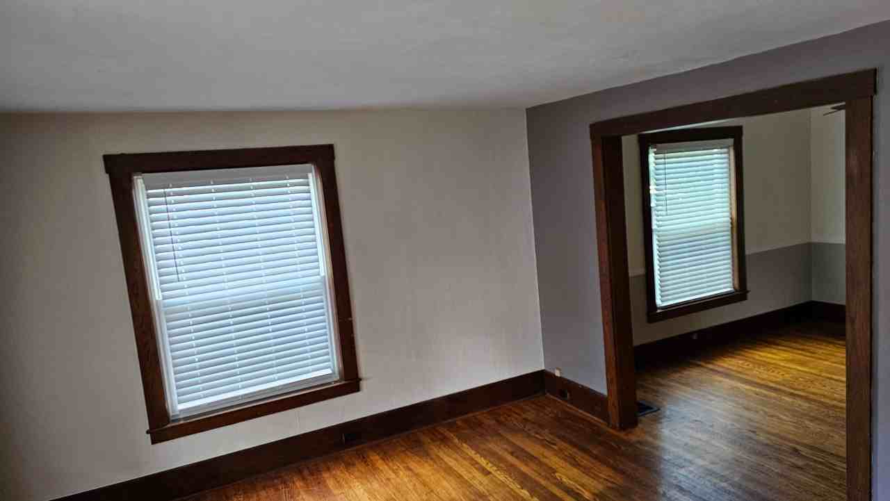53 Clinton Ave - Photo 6 of 14