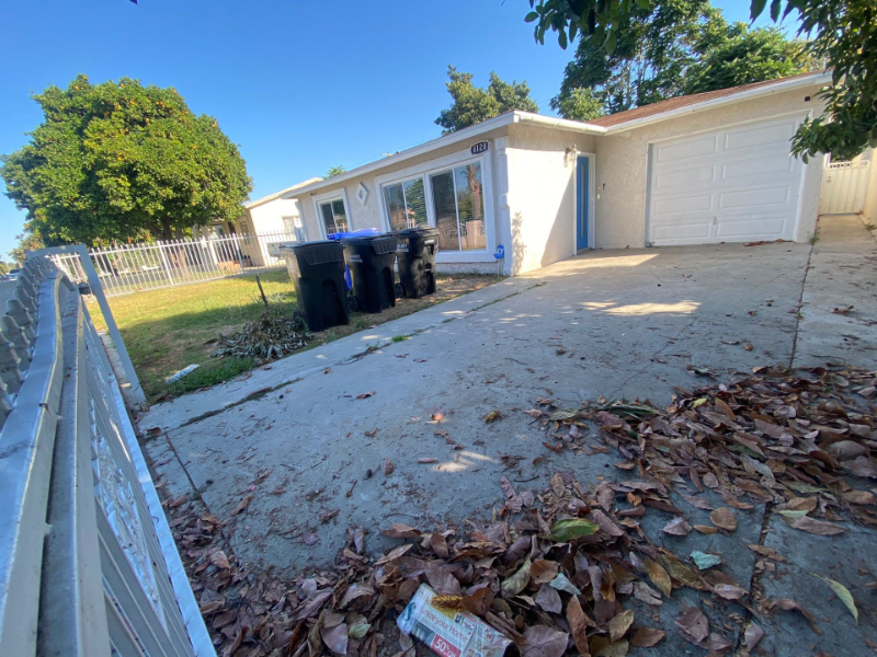 8128 Puritan St - Photo 5 of 11