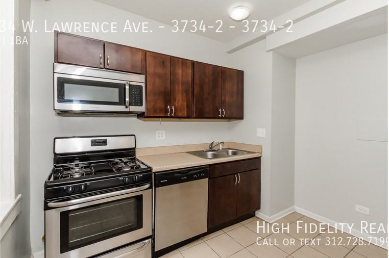 3734 W Lawrence Ave #3734-2 - Photo 4 of 12