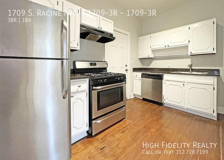 1709 S Racine Ave #1709-3R - Photo 4 of 8