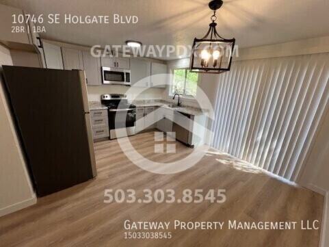 10746 Se Holgate Blvd - Photo 4 of 12