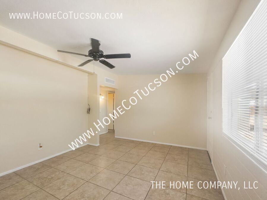 2233 N Catalina Ave - Photo 5 of 17