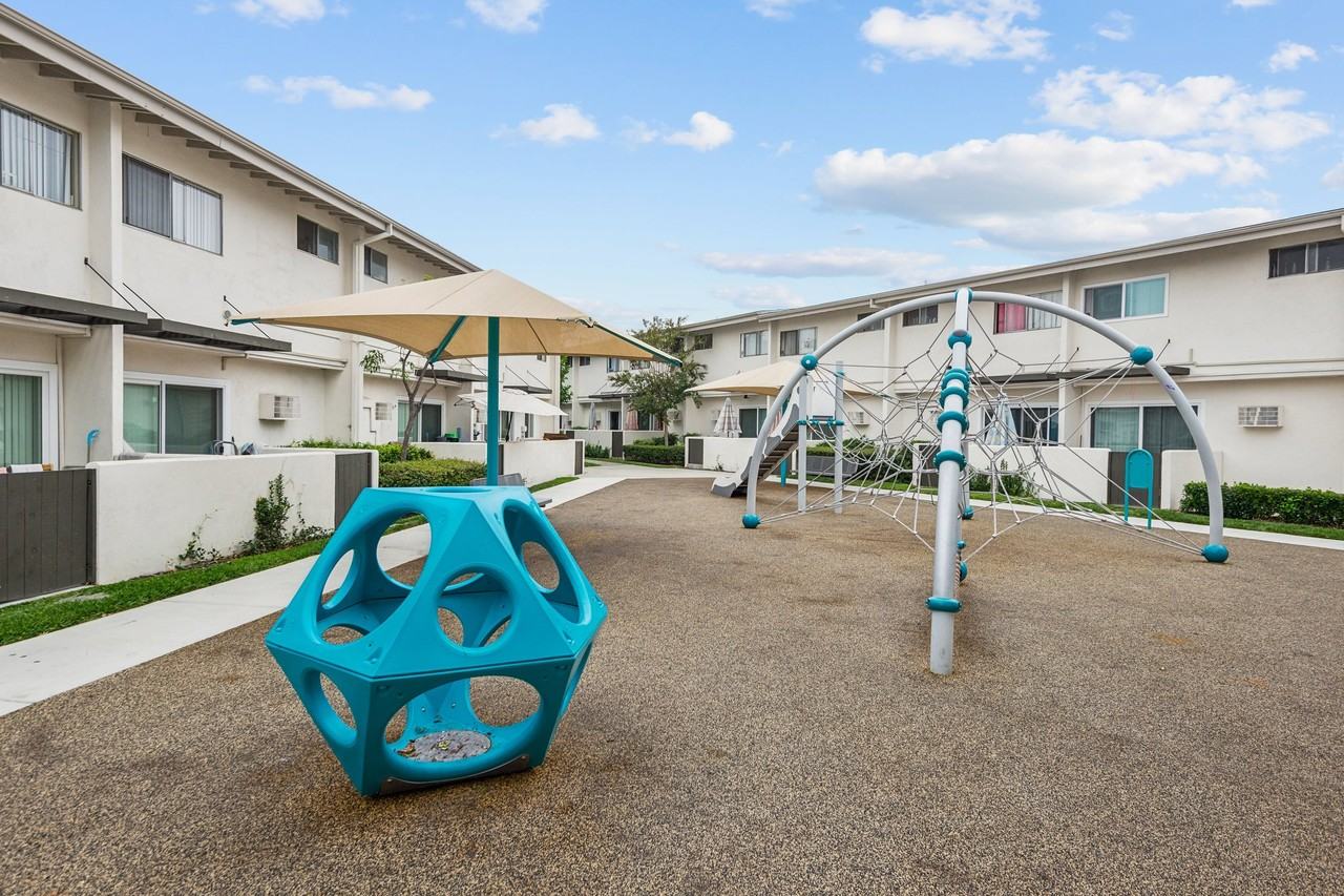15745 Francisquito Ave #J20 - Photo 5 of 12