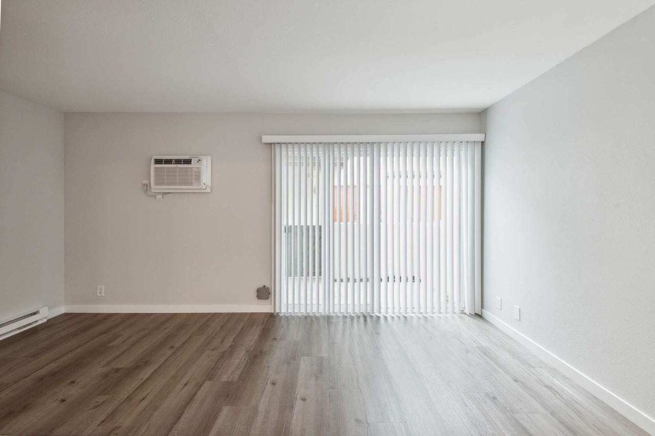15745 Francisquito Ave #J20 - Photo 7 of 12