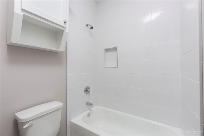 2423 N Valley Cir #A - Photo 4 of 6