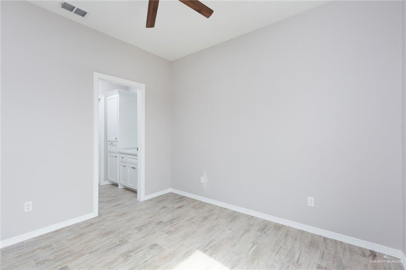 2423 N Valley Cir #A - Photo 6 of 6