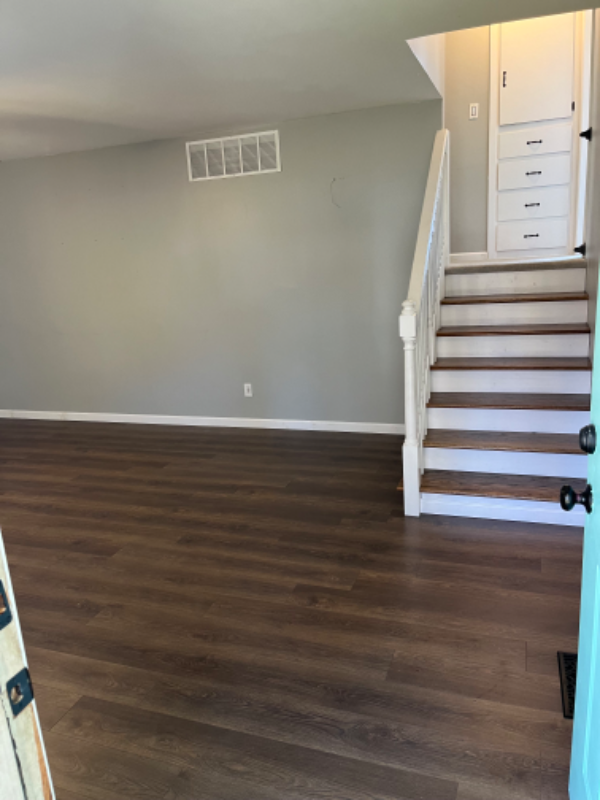 609 Edgewood Dr - Photo 4 of 47