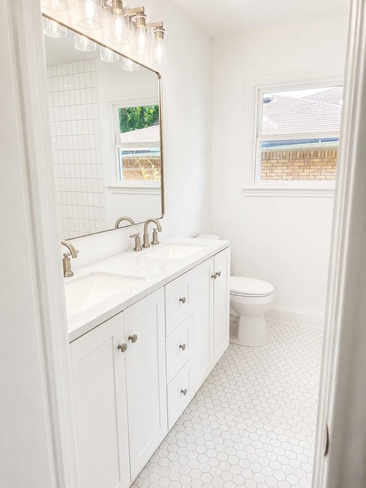 2614 Tolosa Dr - Photo 7 of 10