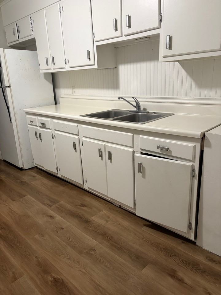 114 Oak Spring Ln - Photo 5 of 12