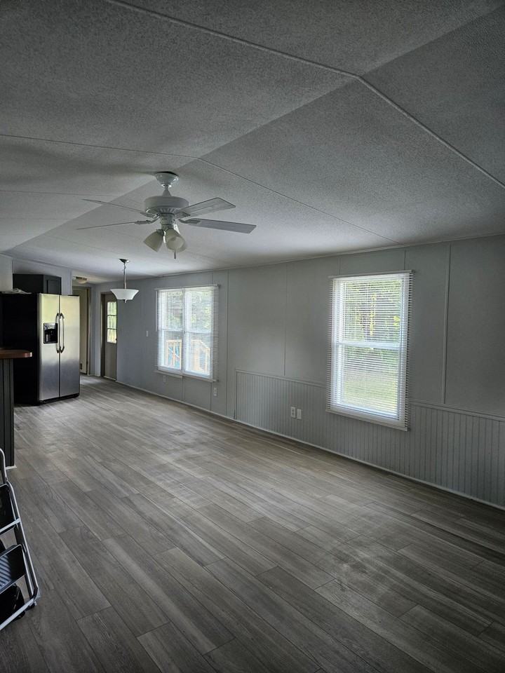 935 Calvert Dr #0 - Photo 2 of 10