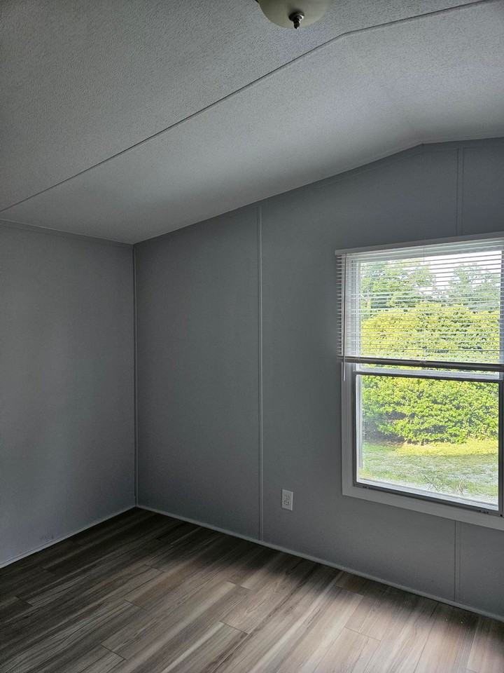 935 Calvert Dr #0 - Photo 5 of 10