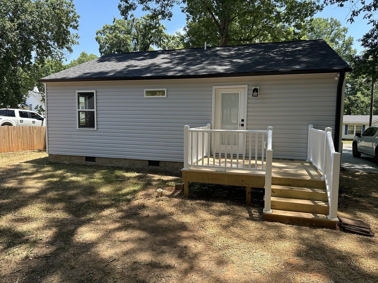 329 Tate Ave - Photo 3 of 12