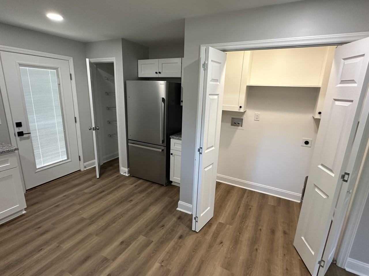 329 Tate Ave - Photo 5 of 12