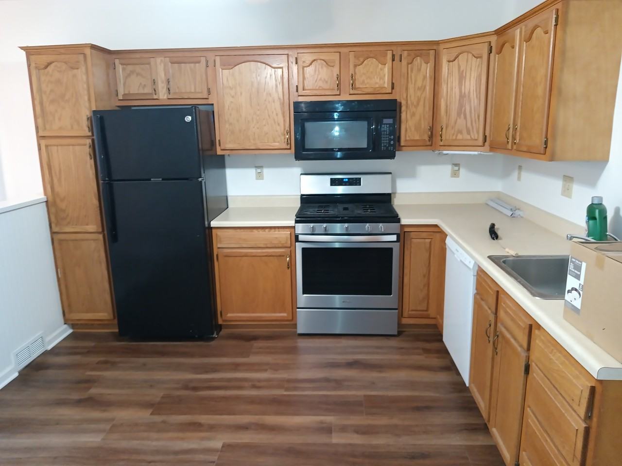 136 Boggs Ave - Photo 3 of 14