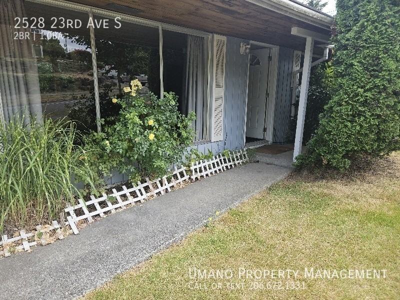 2528 23rd Ave S - Photo 3 of 24
