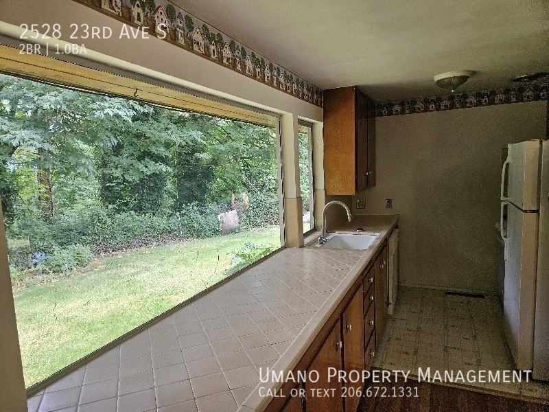 2528 23rd Ave S - Photo 7 of 24