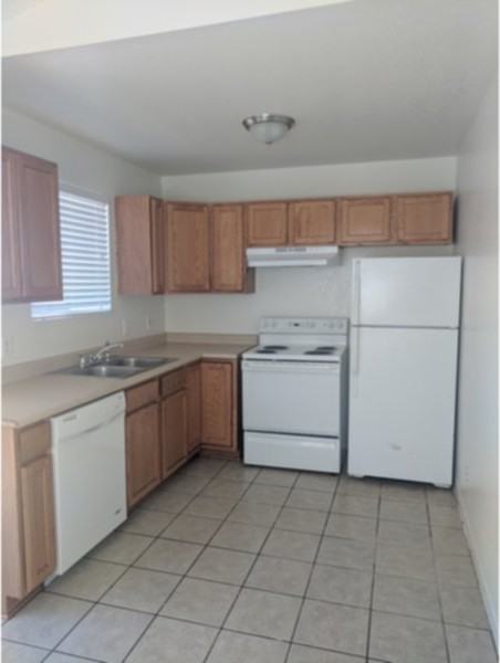14492 E 47th Ave - Photo 2 of 14